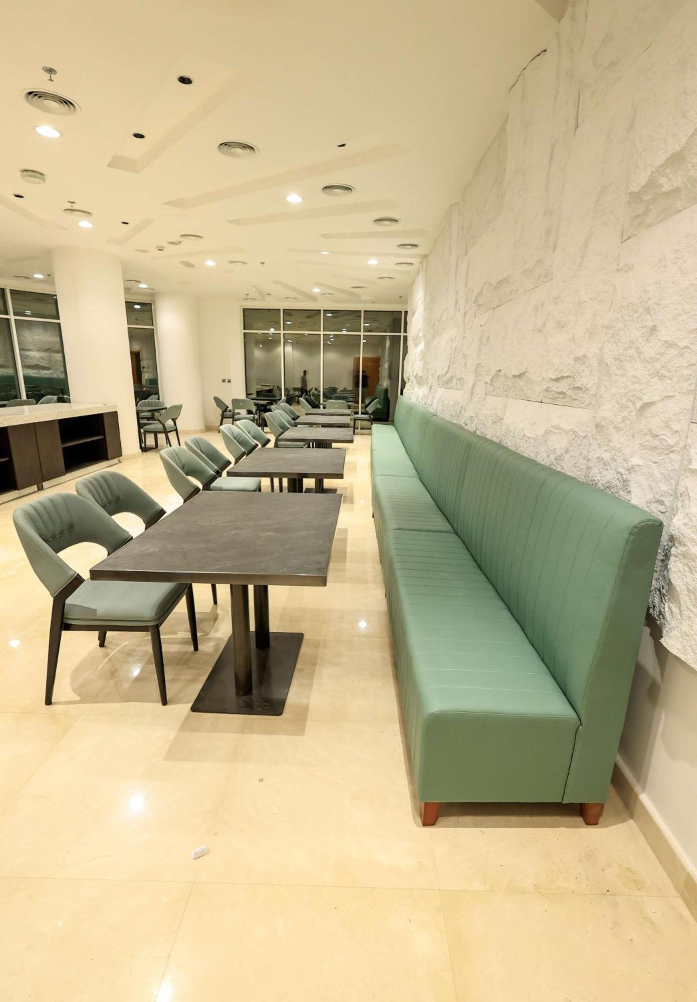 Best Western Premier M Four Hotel Дубай Экстерьер фото