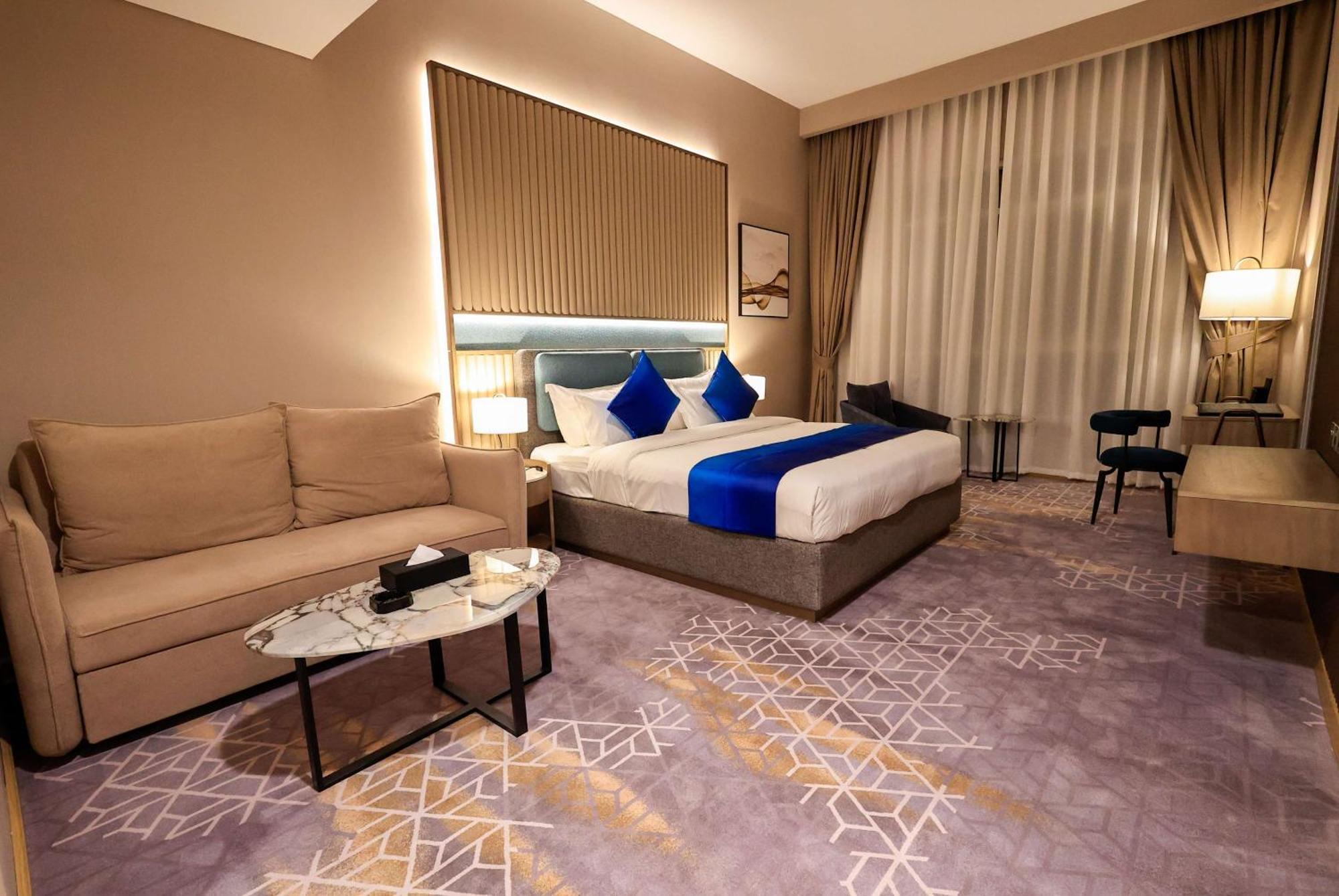 Best Western Premier M Four Hotel Дубай Экстерьер фото