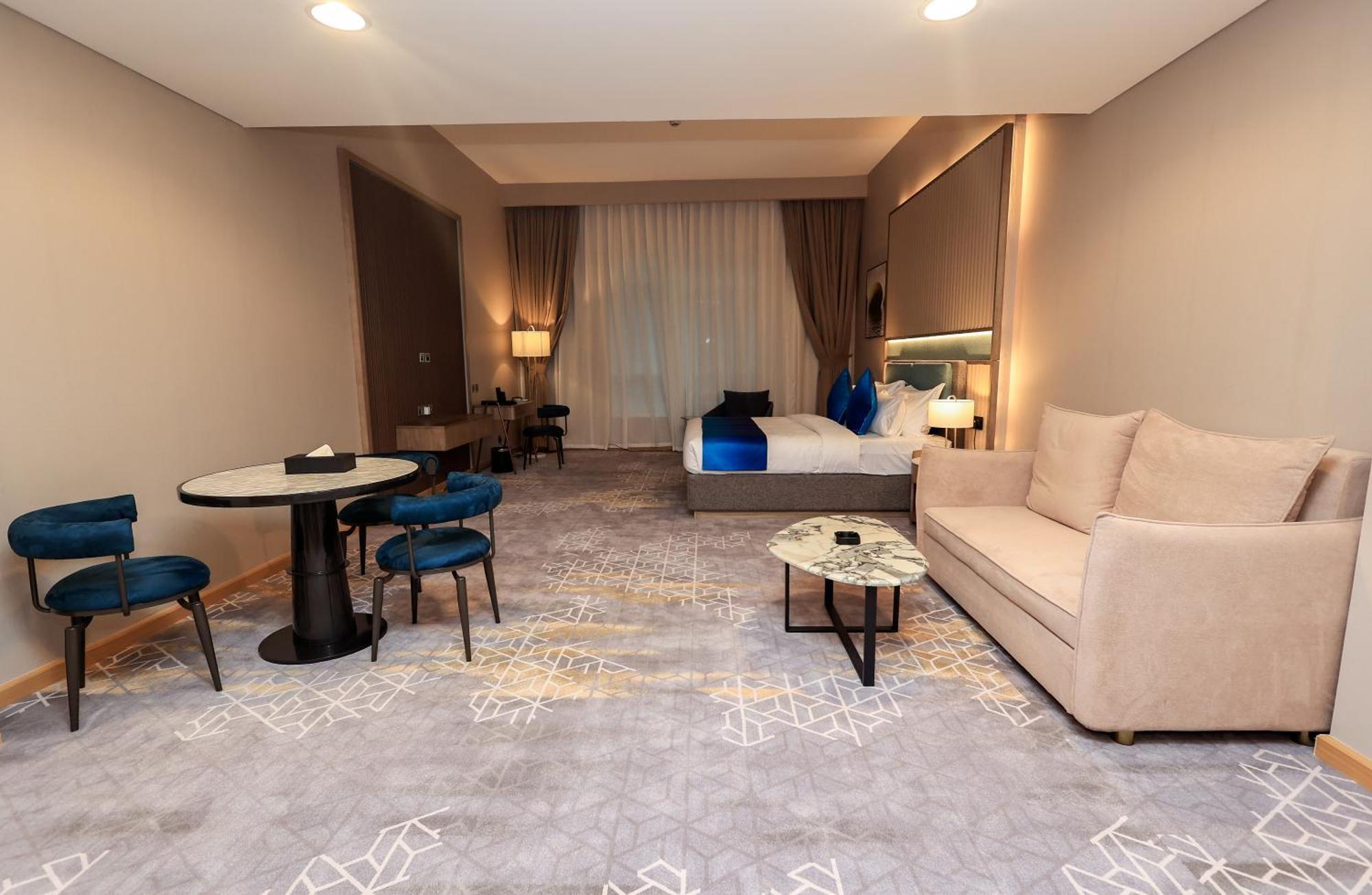 Best Western Premier M Four Hotel Дубай Экстерьер фото