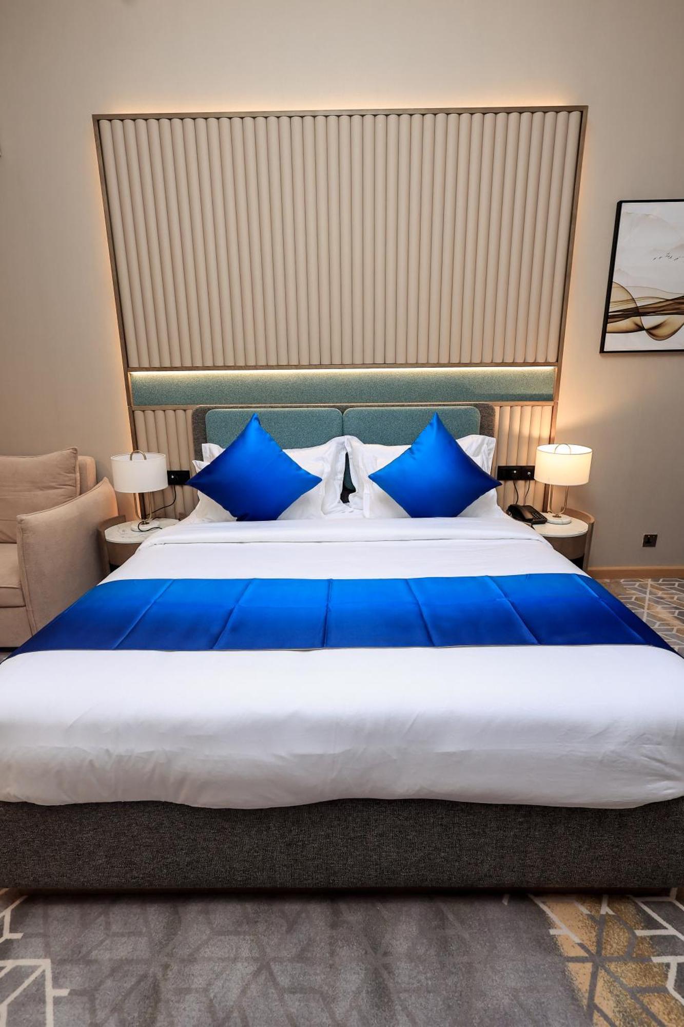 Best Western Premier M Four Hotel Дубай Экстерьер фото